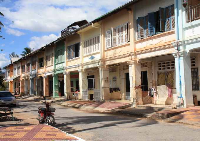 french-architecture-in-kampot-cambodia