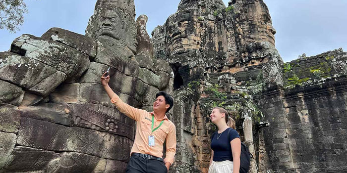 Visiting Angkor Wat with a private guide visit-angkor-wat-with-tour-guide