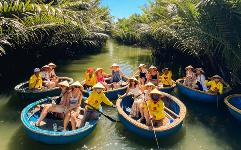 When Is the Best & Worst Time to Visit Vietnam in 2026?